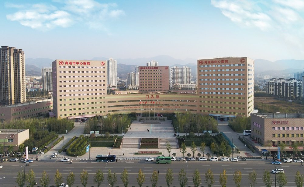 陜西商洛市中心醫(yī)院采購餐飲智能隔油提升一體化設備1臺